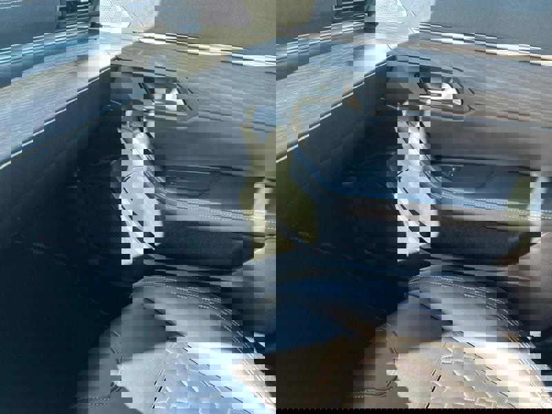 Image Peugeot 〵‸㈨㄰ⴸ⤾ 1.6 225 GT EAT8 Full leds Focal GPS Carplay Caméra Sièges cuir élec chauff à mémoires Régul adapt Cl